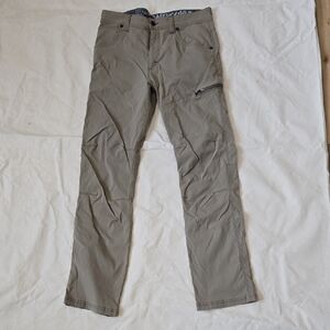 Wrangler Men's Gray Cargo Pants